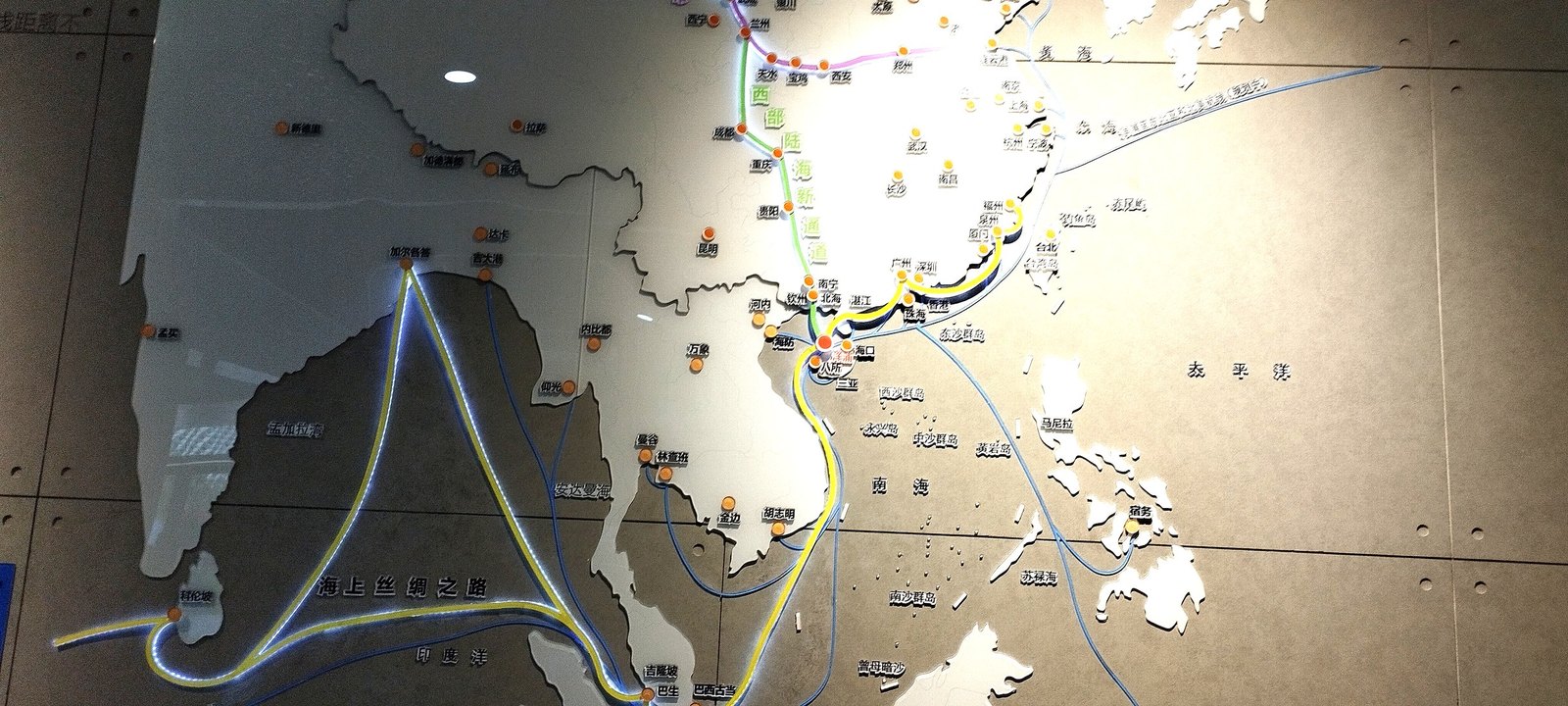 Map showing international trade and logistics connections